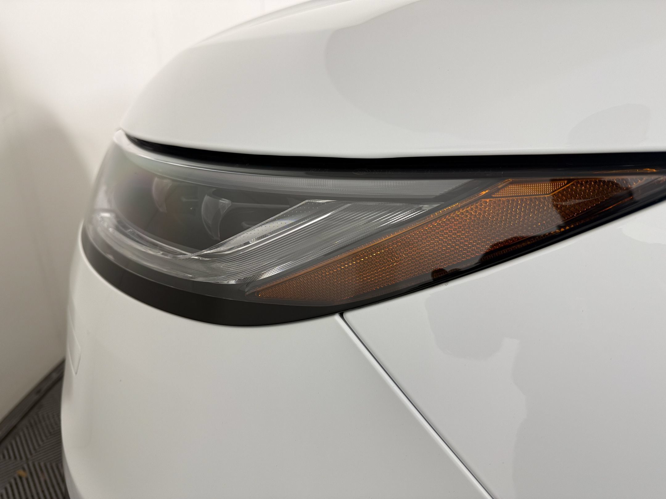 New 2027 Land Rover Range Rover Sport SE AWD/4WD image 12