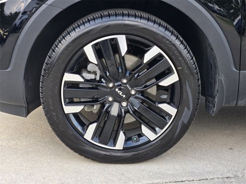 Used 2024 Kia Telluride SX image 17