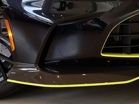 Used 2023 Aston Martin V12 Vantage RWD image 10