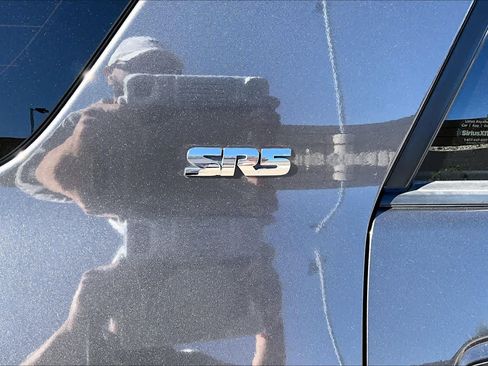Used 2018 Toyota 4Runner SR5 Premium AWD/4WD image 10