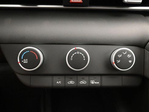 New 2026 Hyundai Elantra SE FWD image 16