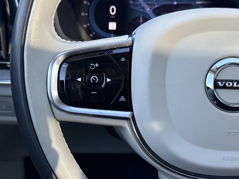 Used 2024 Volvo S60 B5 Ultimate w/ Climate Package image 15