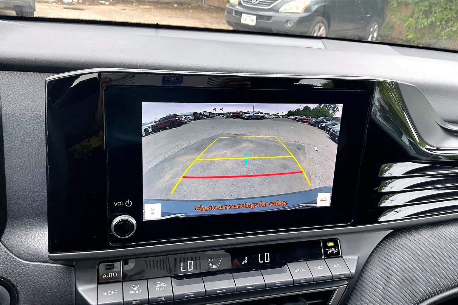 Used 2025 Toyota Camry SE FWD image 26