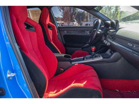 Used 2023 Honda Civic Type R image 11