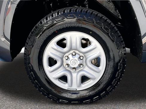 Used 2024 Toyota Tundra SR w/ SR Tow Package AWD/4WD image 34