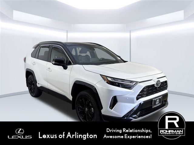 Used 2025 Toyota RAV4 XSE w/ Advanced Technology Package AWD/4WD image 3