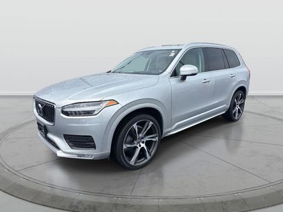 Used 2020 Volvo XC90 T5 Momentum w/ Advanced Package