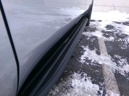 Used 2019 Chevrolet Suburban LT image 46