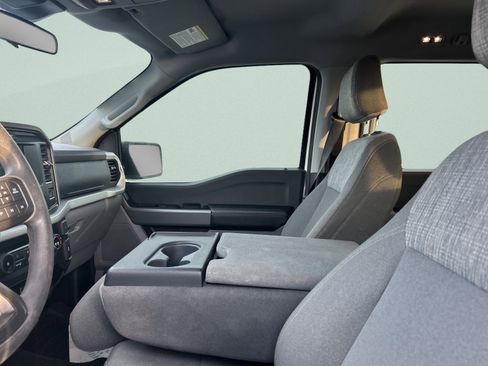 Used 2022 Ford F150 XLT w/ XTR Package image 11