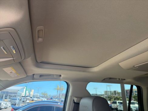 Used 2020 GMC Yukon Denali w/ Open Road Package AWD/4WD image 11