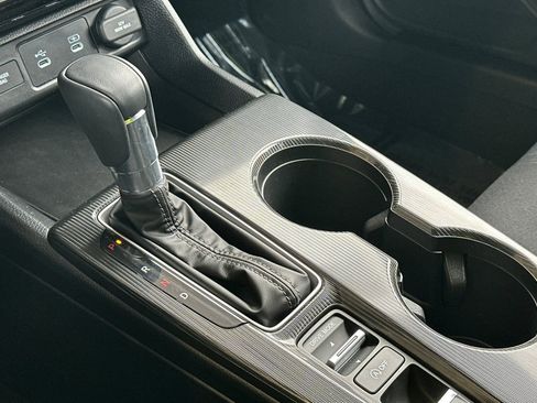 Used 2025 Honda Civic Sport image 23