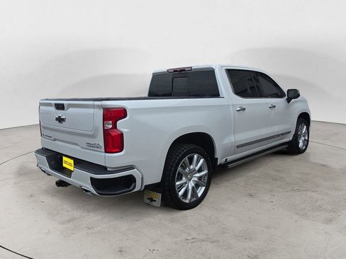 Used 2023 Chevrolet Silverado 1500 High Country w/ High Country Premium Package AWD/4WD image 5