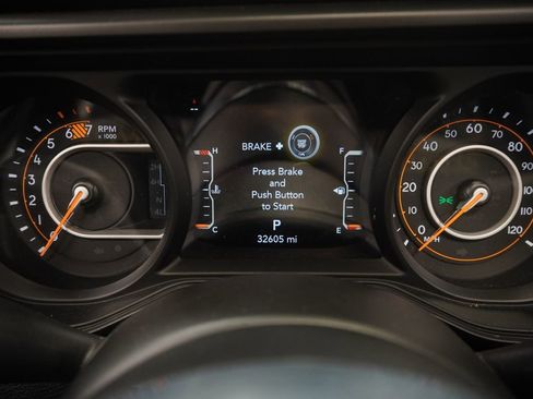 Used 2024 Jeep Wrangler Sahara w/ Technology Group image 31