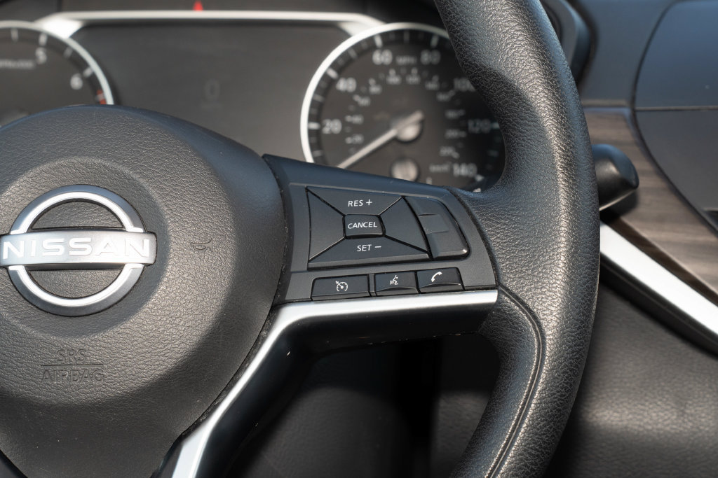 Used 2024 Nissan Altima 2.5 SV FWD image 24