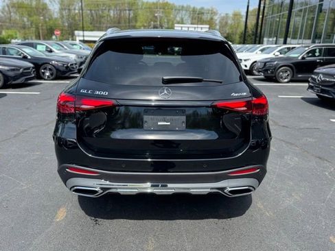 Used 2026 Mercedes-Benz GLC 300 4MATIC image 4