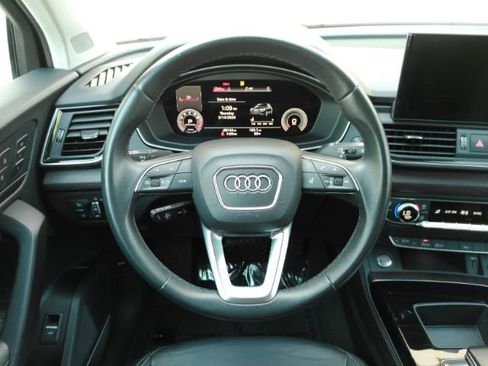 Used 2022 Audi Q5 2.0T Premium Plus w/ Premium Plus Package AWD/4WD image 32