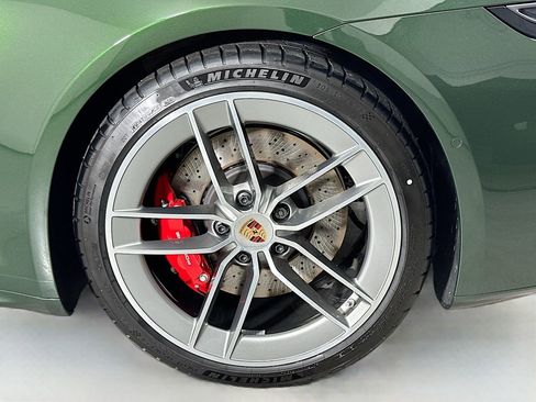 New 2026 Porsche 911 Carrera 4S image 33