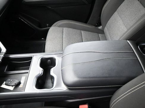 Used 2025 GMC Acadia Elevation image 15