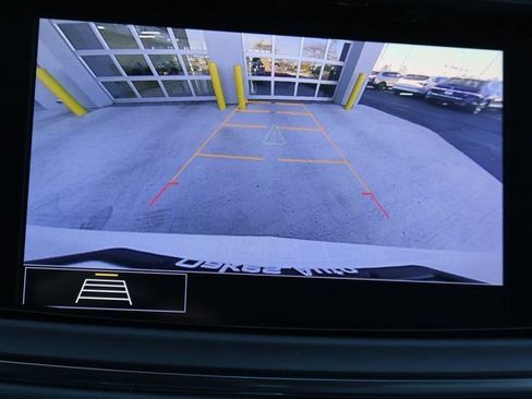 Used 2021 Buick Enclave Essence image 30