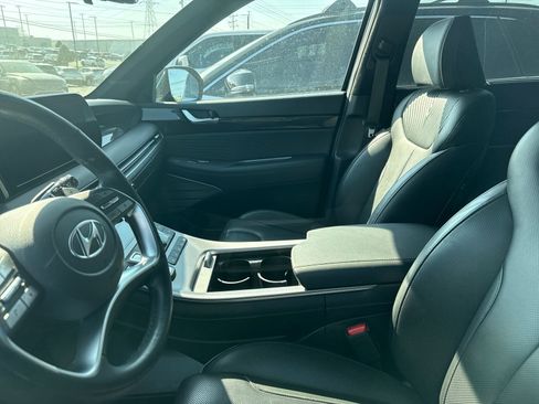 Used 2024 Hyundai Palisade Calligraphy image 9