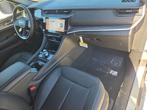 New 2026 Jeep Grand Cherokee Limited AWD/4WD image 30