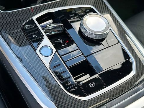 Used 2026 BMW X5 M60i image 14