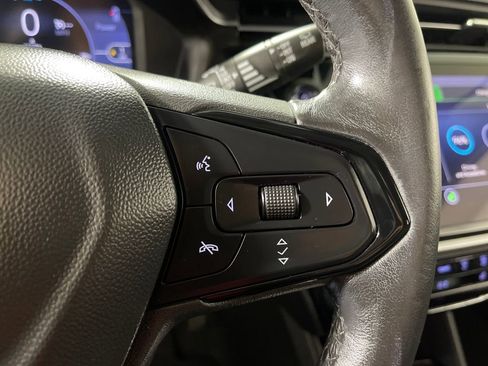 Used 2022 Chevrolet Bolt EUV LT w/ Convenience Package image 29