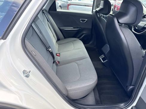 Used 2025 Kia K4 FWD image 11