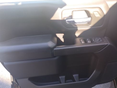 Used 2022 Chevrolet Silverado 1500 Custom Trail Boss image 10