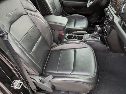 Used 2023 Jeep Wrangler Unlimited Sahara w/ Cold Weather Group image 26