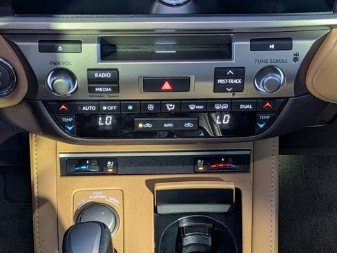Used 2016 Lexus ES 350 w/ Premium Package w/Wood Trim FWD image 19