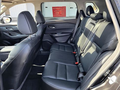 Certified 2023 Nissan Rogue SL image 12