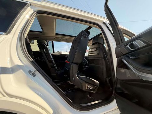 Used 2026 BMW X7 xDrive40i AWD/4WD image 16