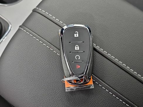 Used 2026 Chevrolet Blazer LT FWD image 33