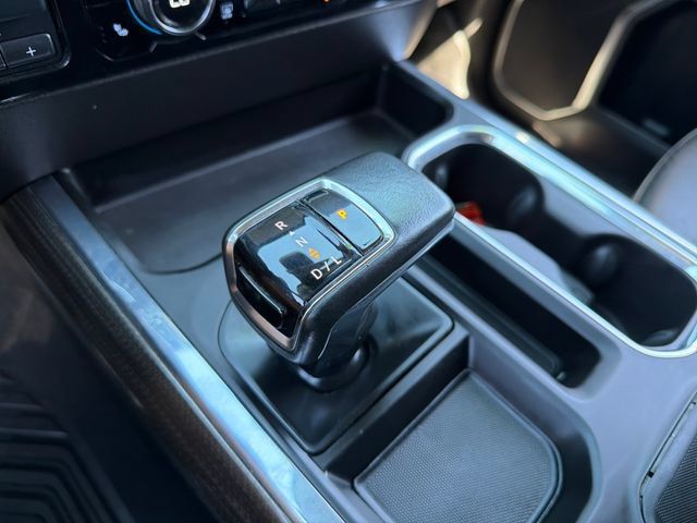 Used 2022 Chevrolet Silverado 1500 LT AWD/4WD image 15
