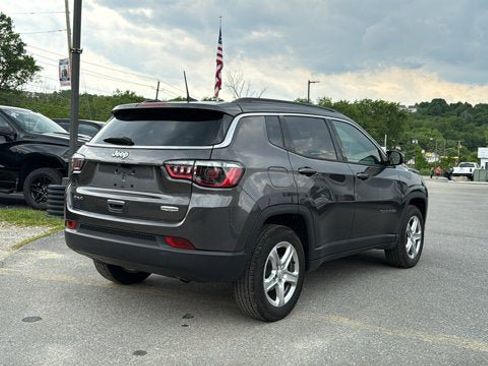 Certified 2023 Jeep Compass Latitude AWD/4WD image 6