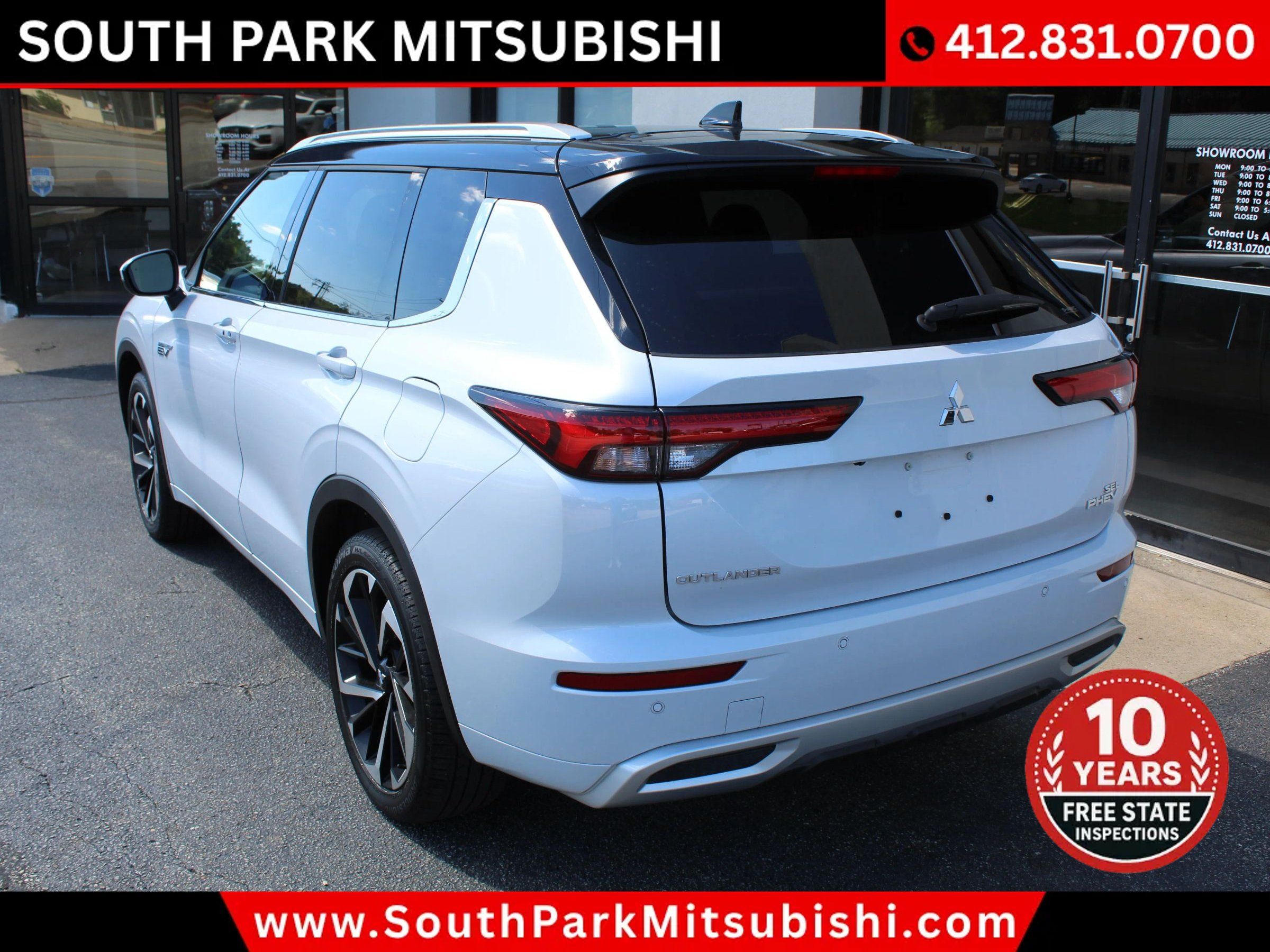 Used 2025 Mitsubishi Outlander 4WD Plug-In Hybrid image 7