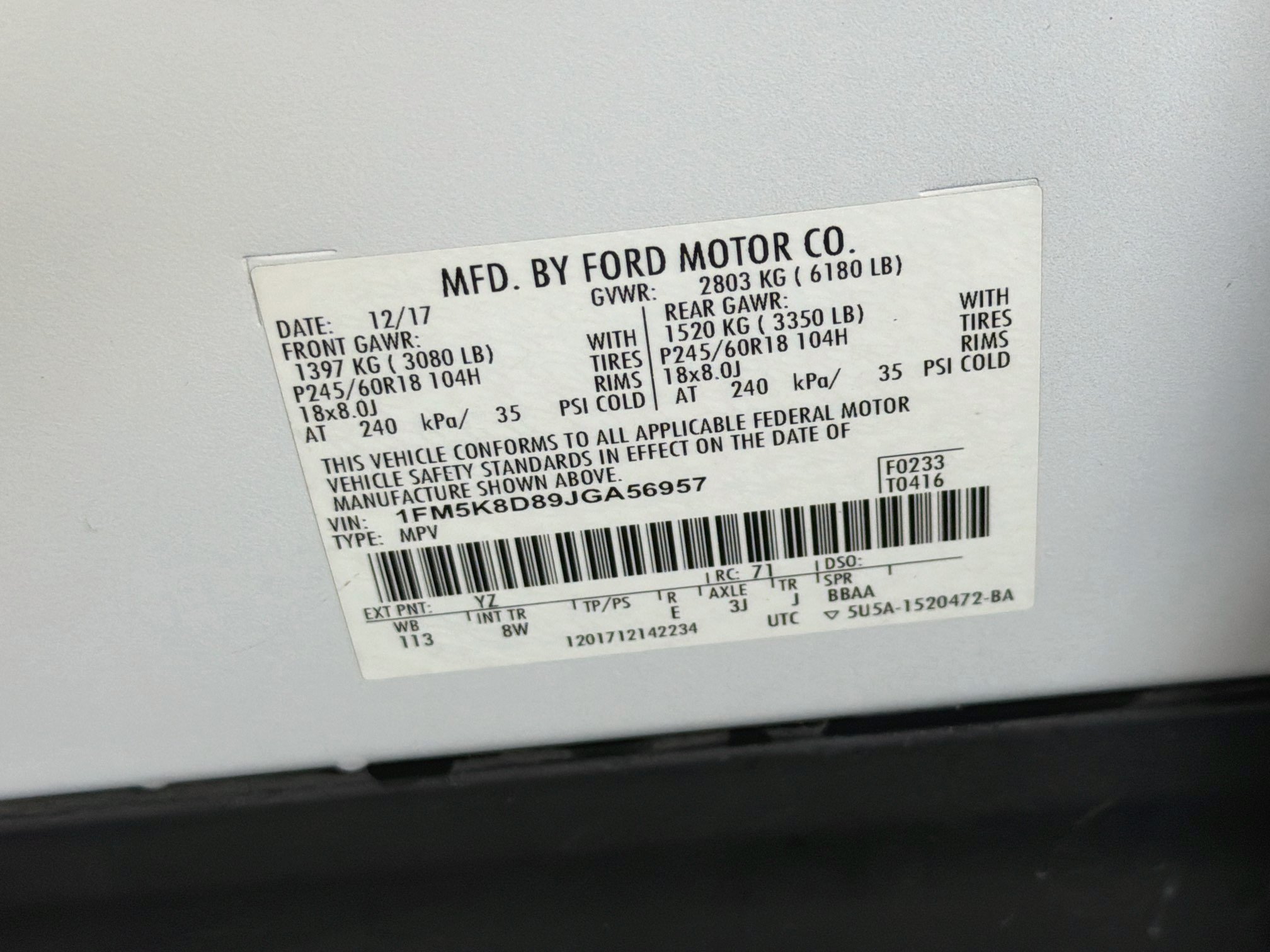 Used 2018 Ford Explorer XLT w/ Equipment Group 201A AWD/4WD image 12