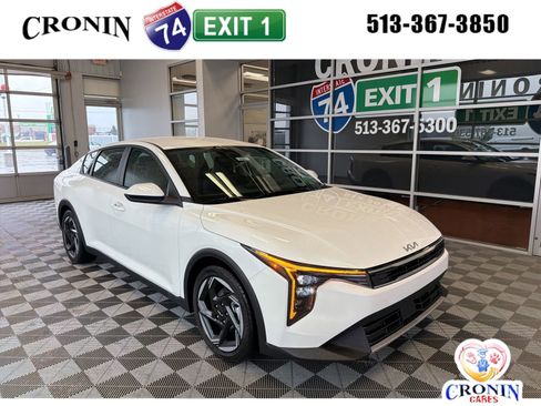New 2026 Kia K4 EX image 1