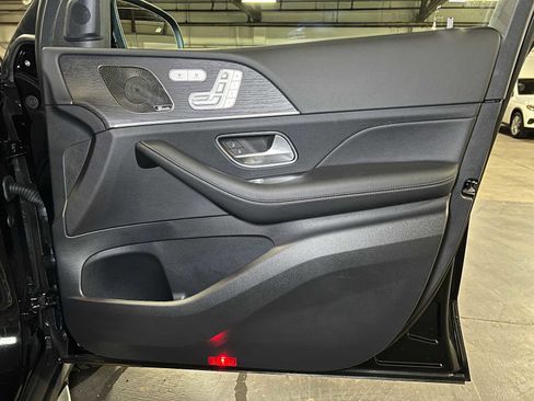 Used 2025 Mercedes-Benz GLE 350 4MATIC image 10