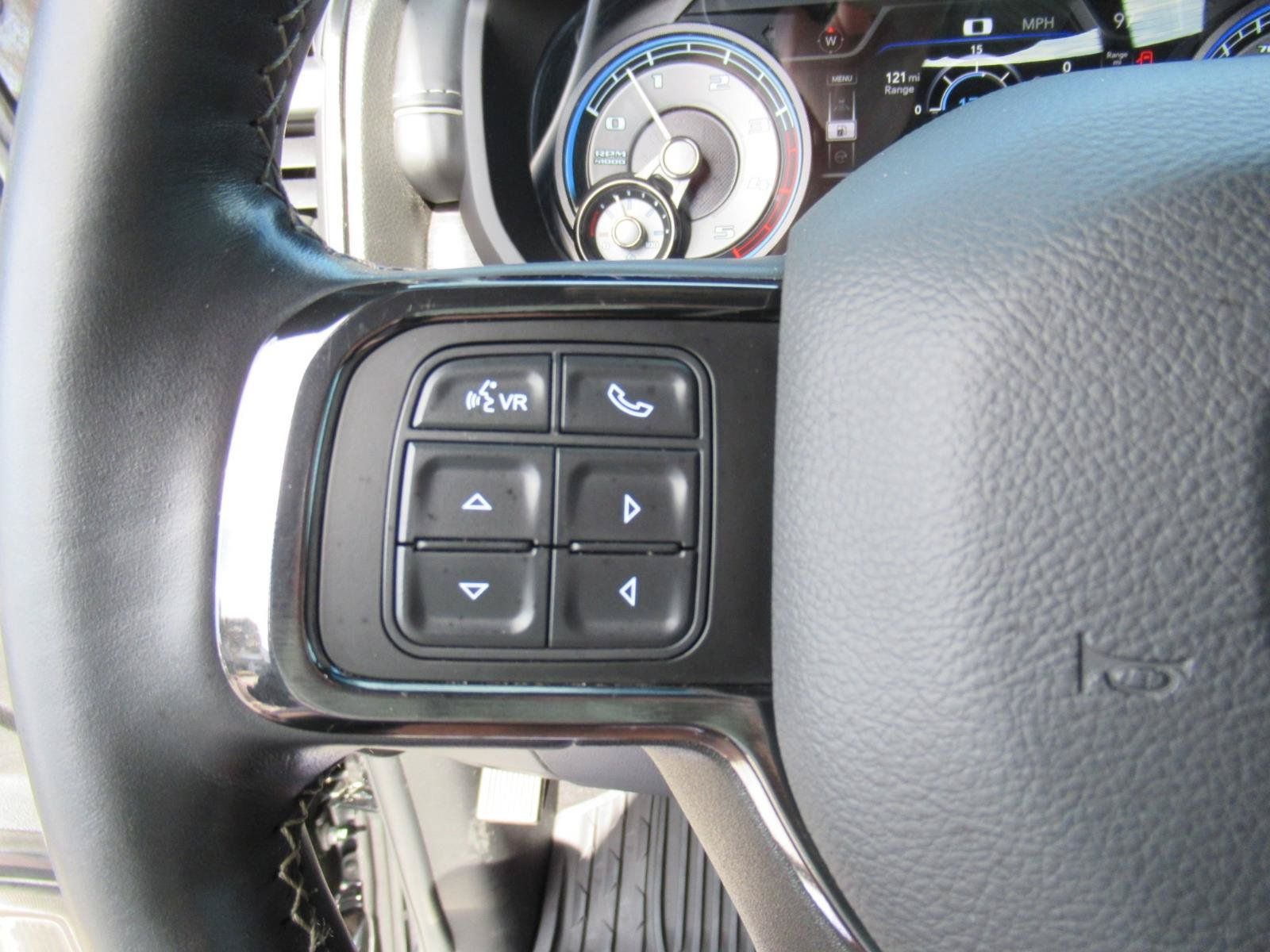 Used 2022 RAM 2500 Limited AWD/4WD image 23