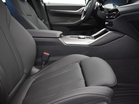 Used 2026 BMW 430i w/ M Sport Package RWD image 25