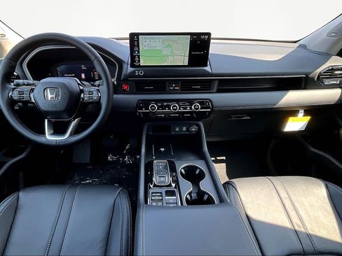 New 2026 Honda Pilot image 12