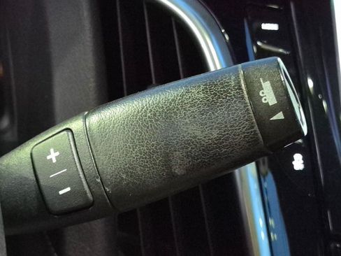 Used 2020 Cadillac Escalade Luxury RWD image 19