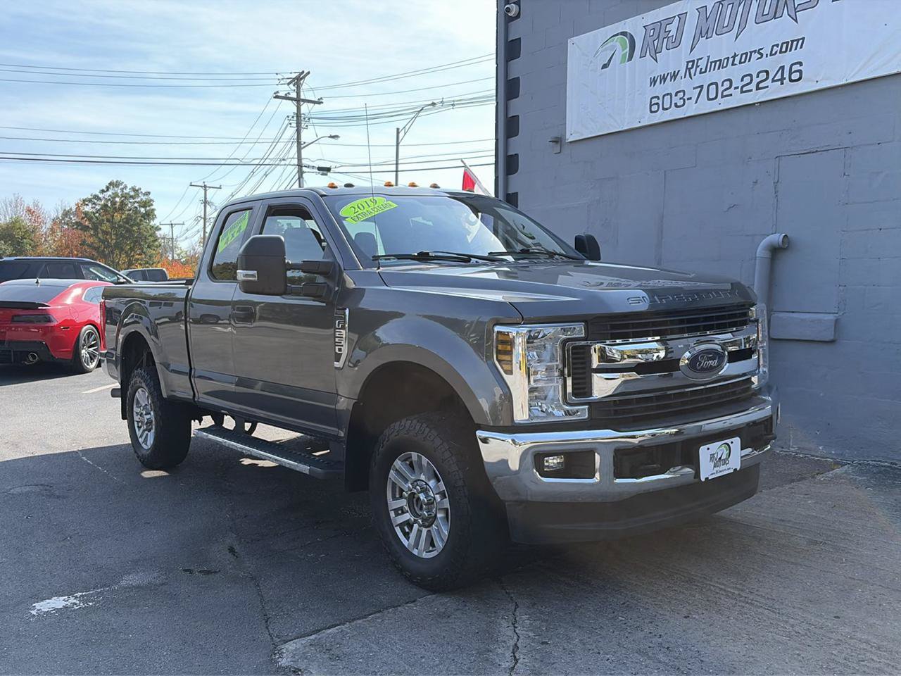 Used 2019 Ford F250 XLT w/ XLT Value Package AWD/4WD image 2
