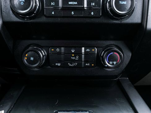 Used 2020 Ford F150 XL w/ Equipment Group 101A Mid AWD/4WD image 17