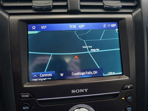 Used 2019 Ford Fusion Titanium image 8