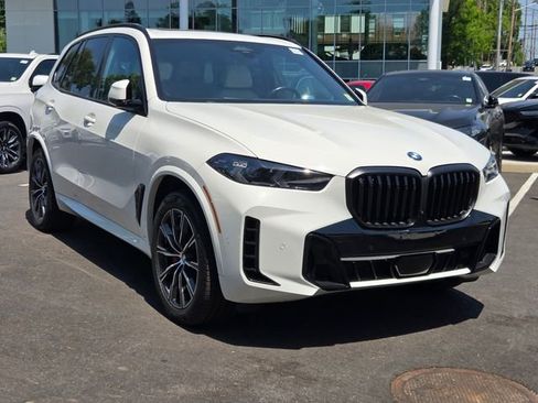 Certified 2024 BMW X5 xDrive40i w/ Executive Package AWD/4WD image 3