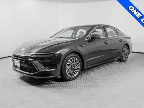 Used 2024 Hyundai Sonata SEL image 2