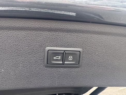 Used 2018 Audi Q5 Prestige image 34